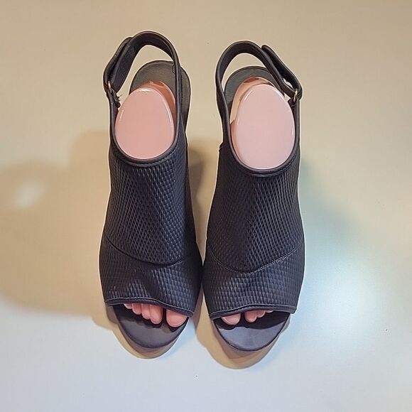 CATO BLOCK HEEL ANKLE VELCRO STRAP CLOSURE WOMEN"S OPEN TOE SANDAL - Picture 3 of 15